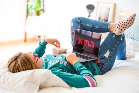 Does Netflix alert you when another person visit to your account?